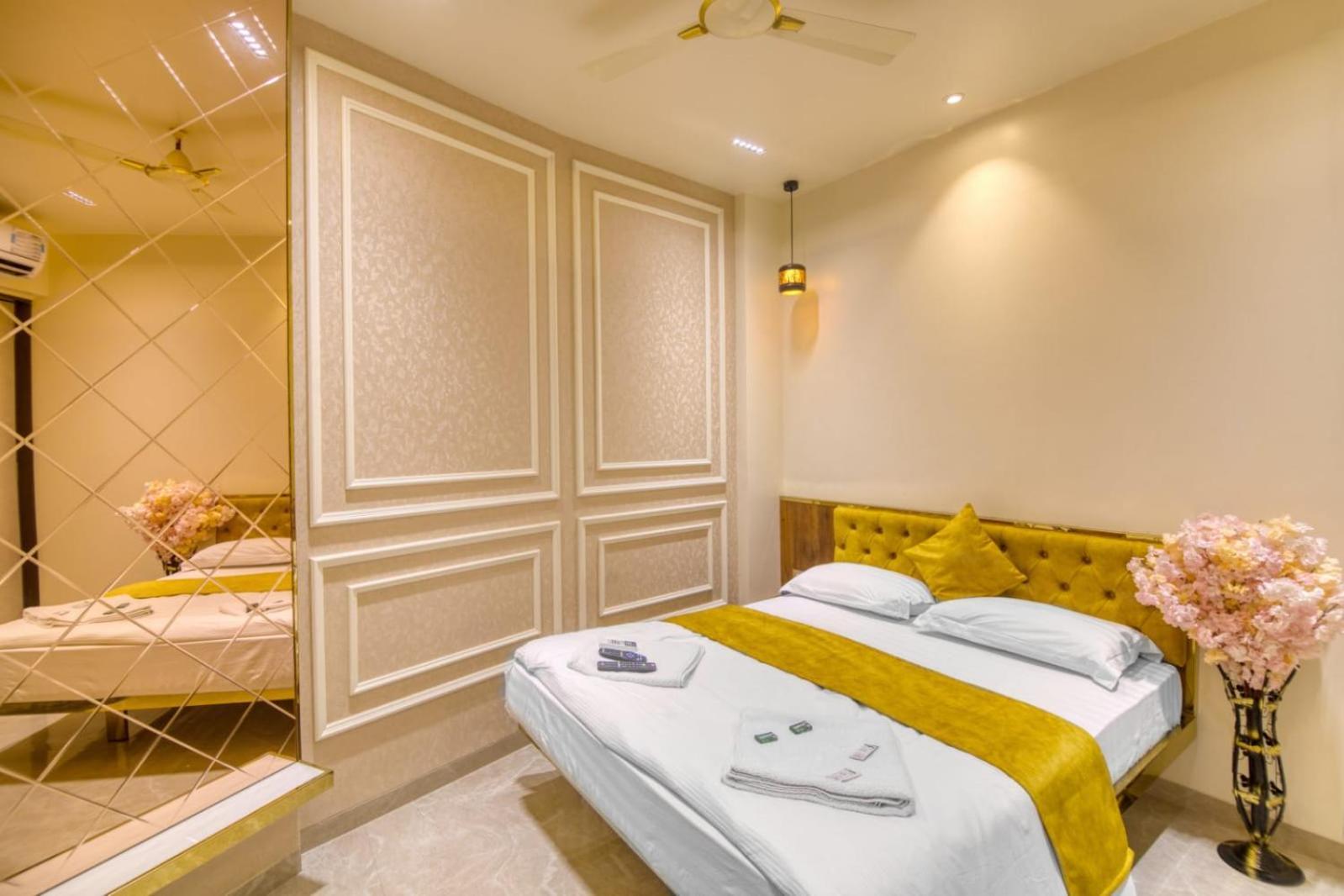 La Hotel Metro Near Bkc Βομβάη Εξωτερικό φωτογραφία